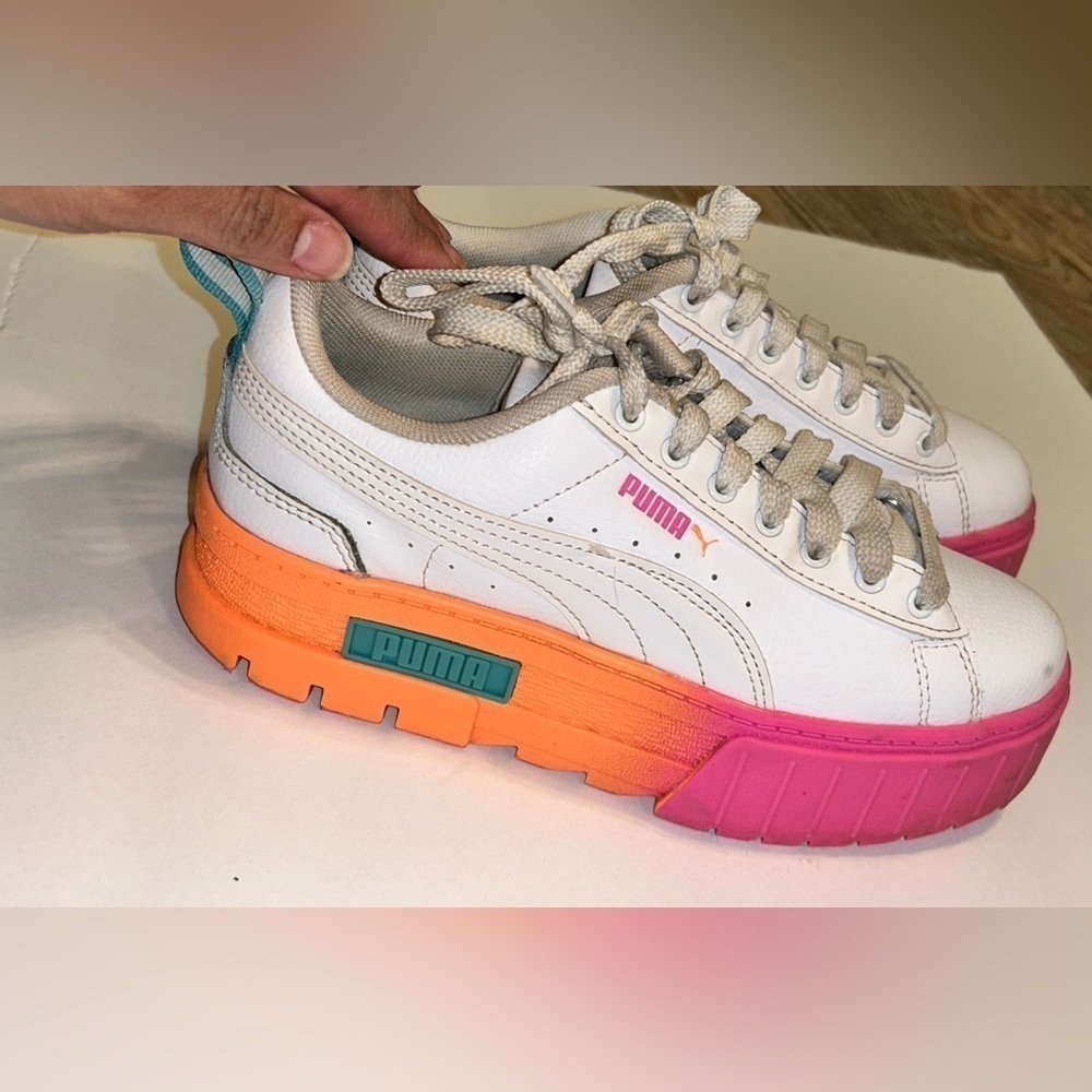 PUMA Mayze Daybreak "White/Pink" G​rade School Girls' Shoes - Picture 2 of 13